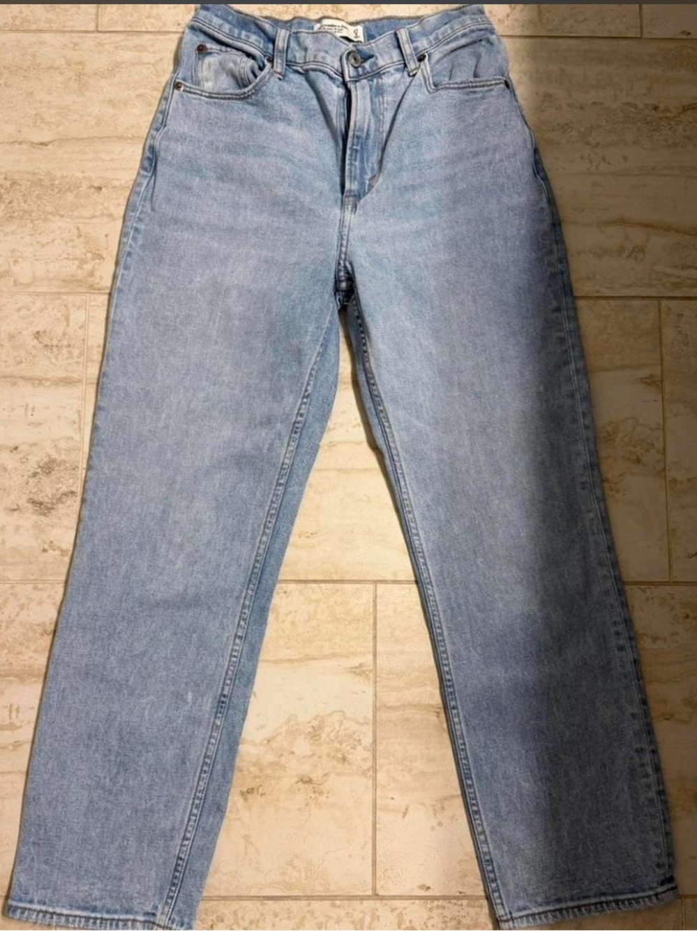 Classic High-Rise Light Blue Women's Jeans